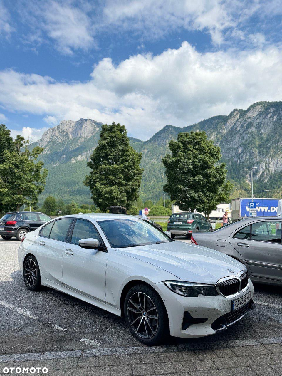 BMW Seria 3 320i Sport Line - 3