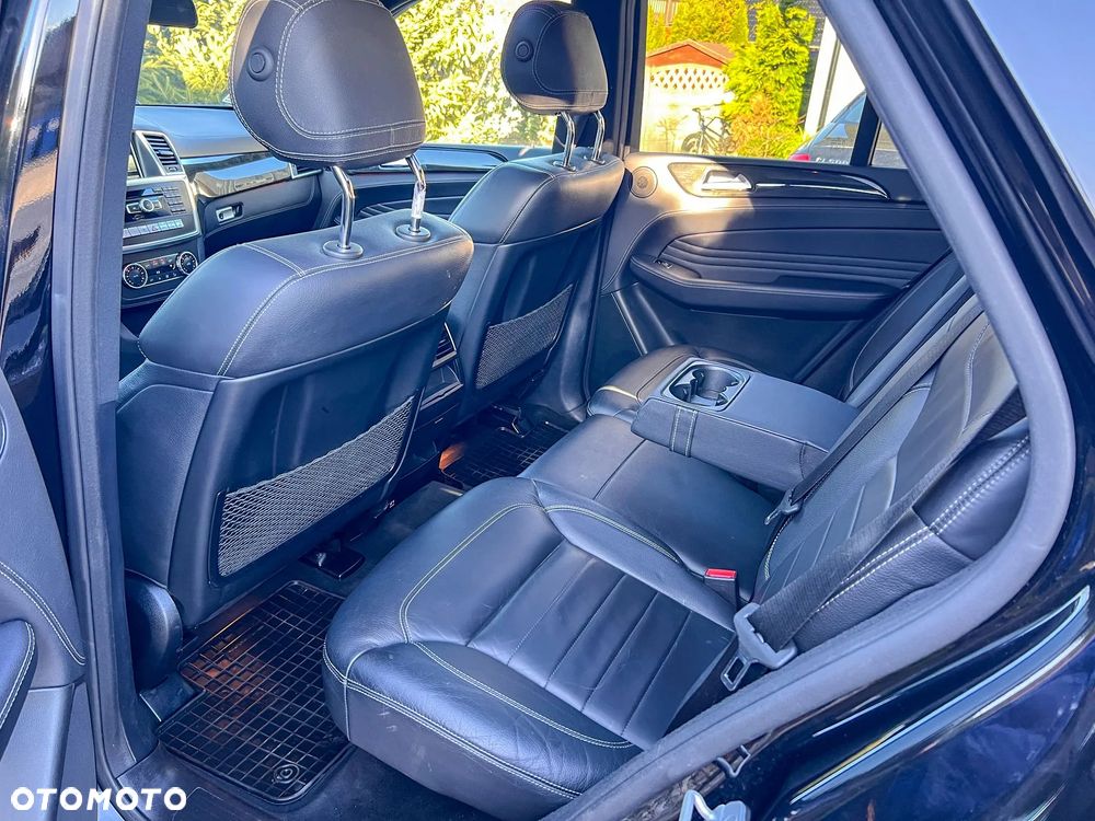 Mercedes-Benz ML 350 BlueTEC 4-Matic - 12