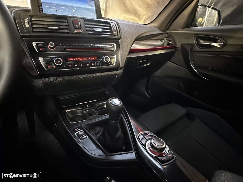 BMW 118 d Pack M - 28