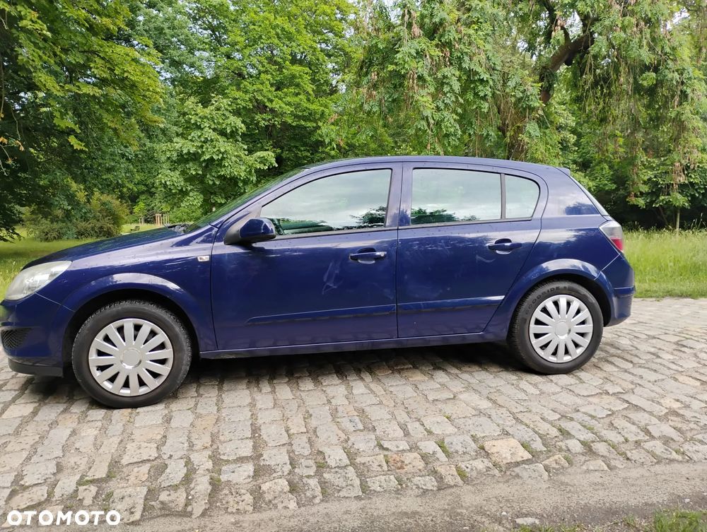 Opel Astra 1.6 Enjoy - 10