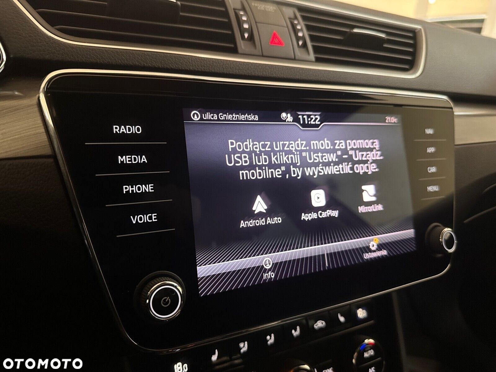 Skoda Superb 2.0 TDI SCR Style DSG - 23