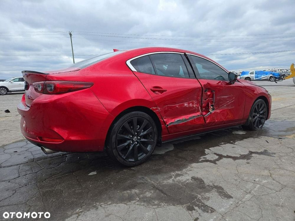 Mazda 3 - 4