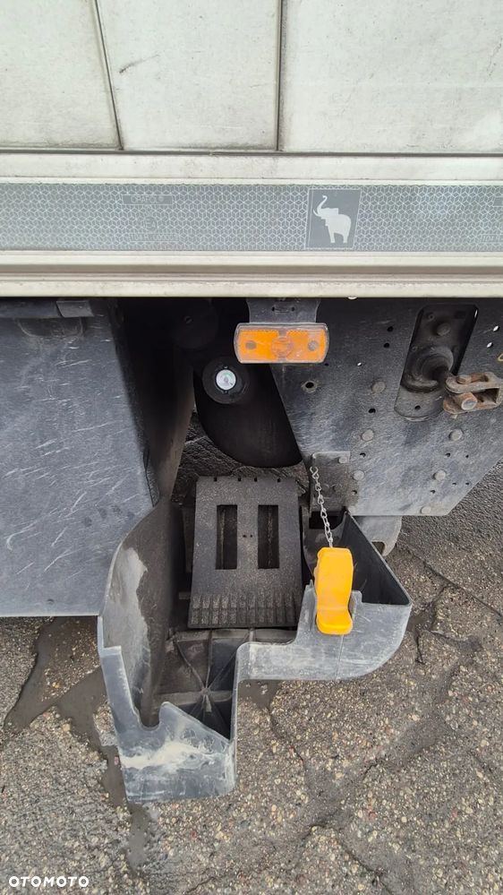 Schmitz Cargobull SCB*S3B - 11