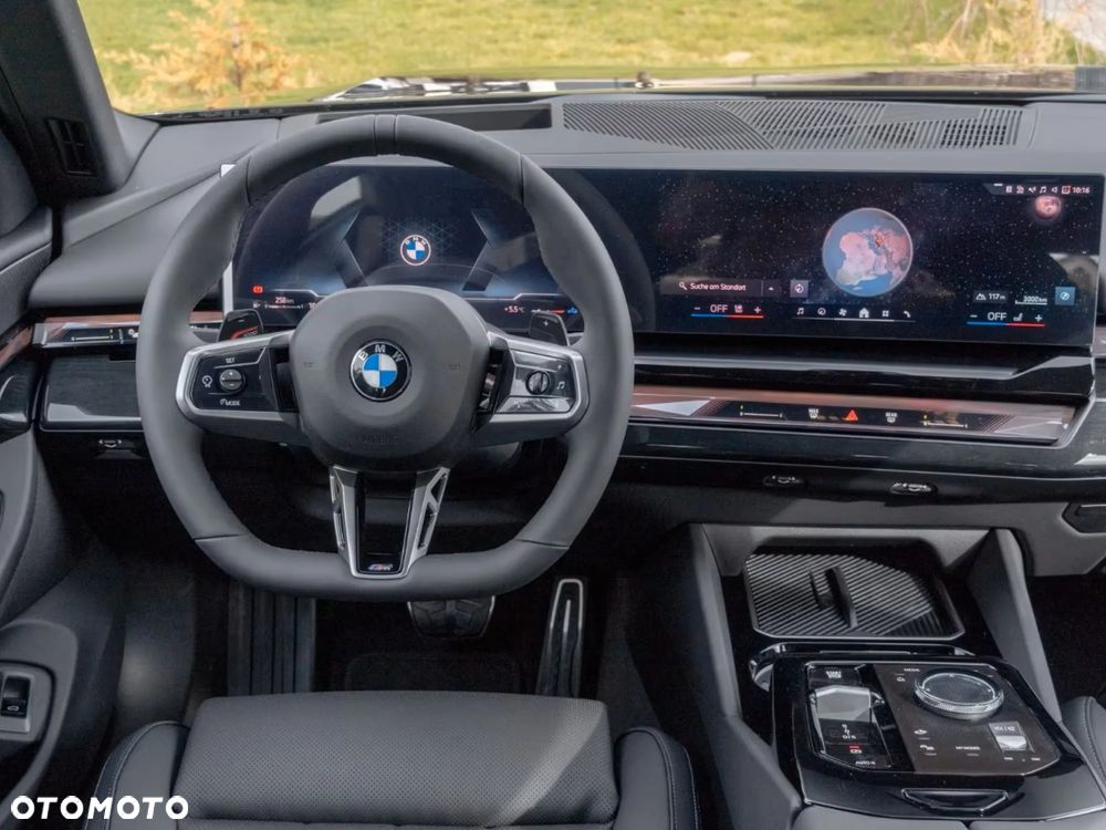 BMW Seria 5 540d xDrive mHEV M Sport - 16