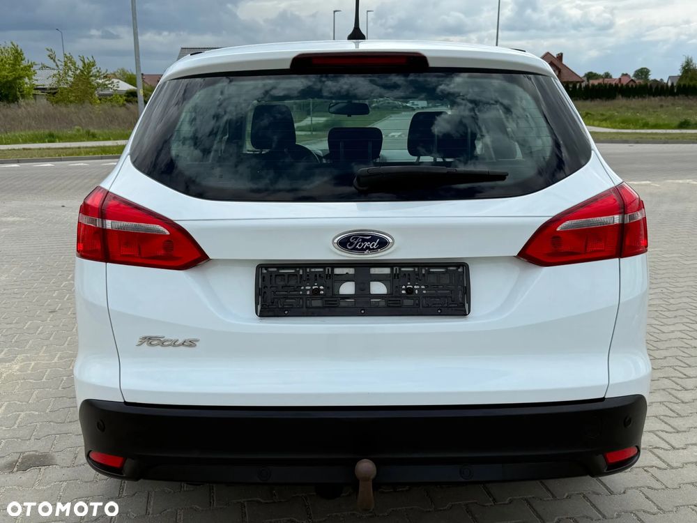 Ford Focus 1.5 TDCi DPF Start-Stopp-System Ambiente - 9