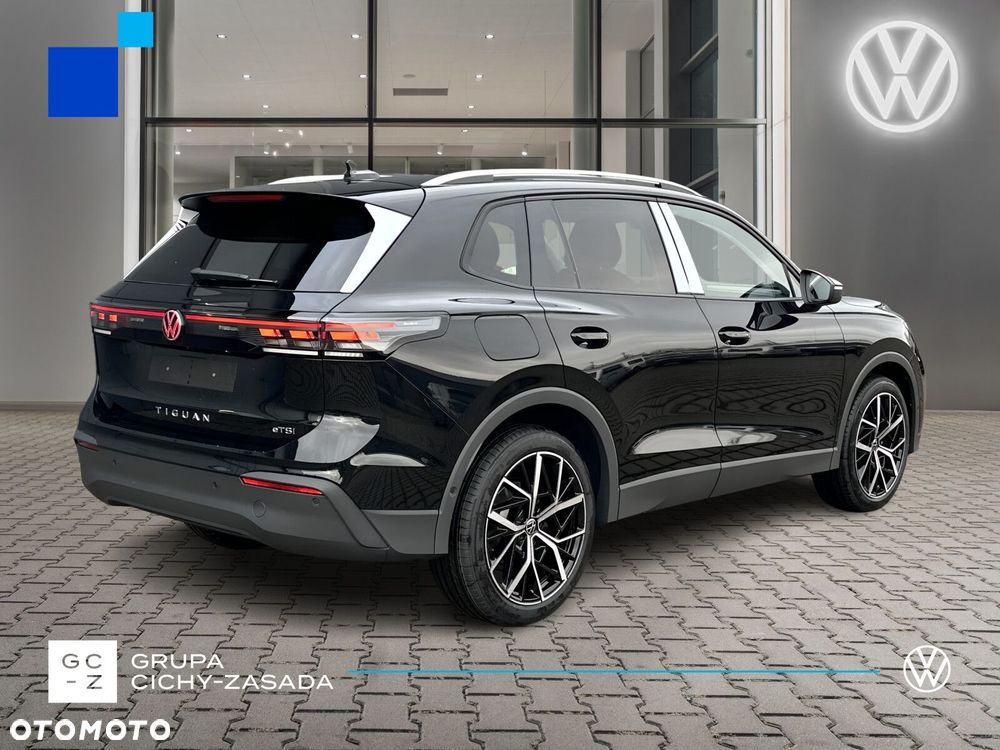 Volkswagen Tiguan - 5