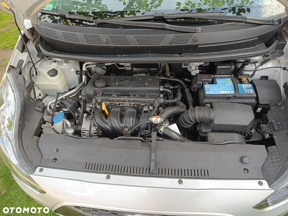 Hyundai ix20 1.4 Comfort - 24