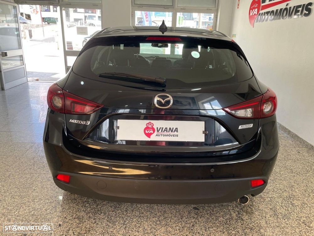 Mazda 3 1.5 Sky-D Evolve HS Navi - 6
