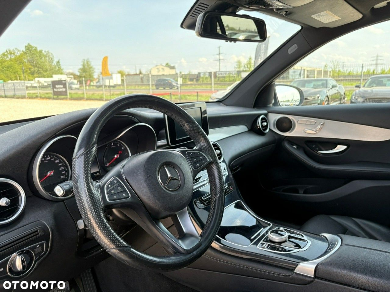Mercedes-Benz GLC - 10