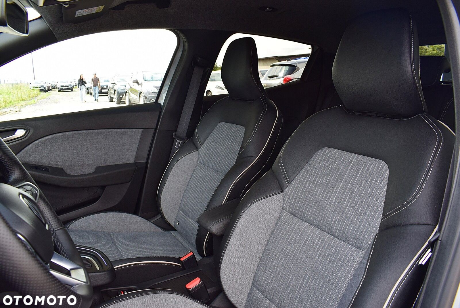 Renault Clio - 11
