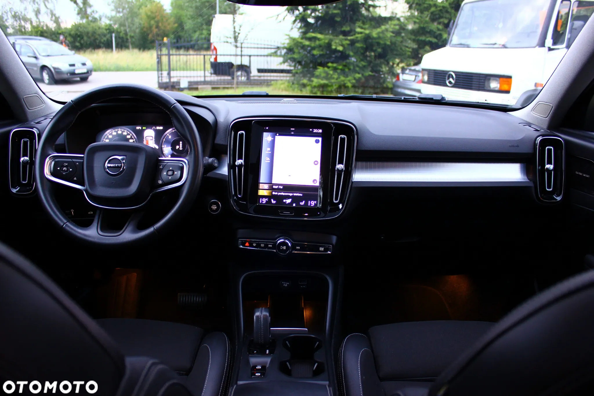 Volvo XC 40 D3 Geartronic Momentum Pro - 38