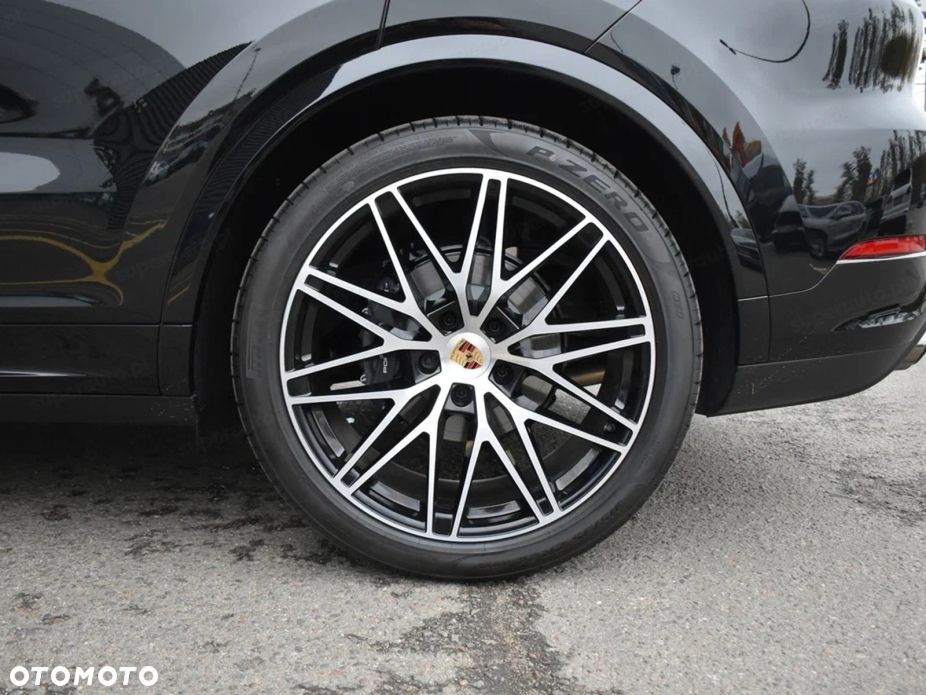 Porsche Cayenne Black Edition - 16