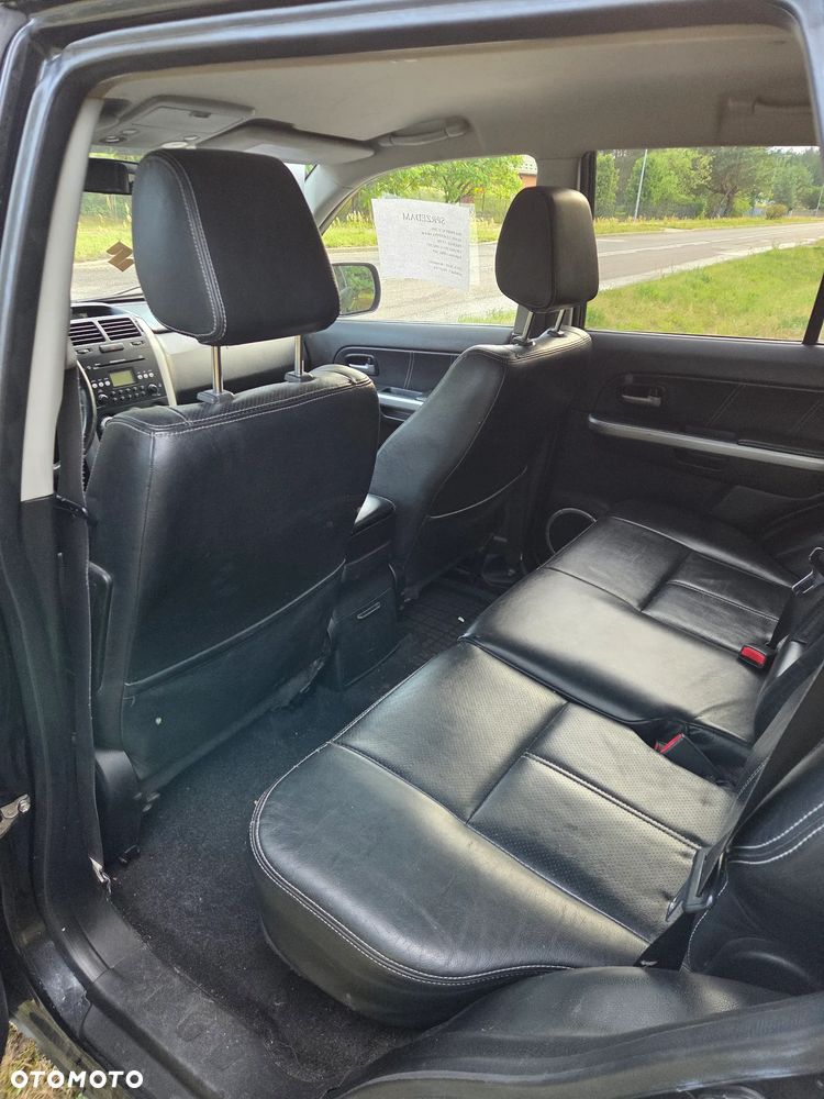 Suzuki Grand Vitara 2.0 - 5