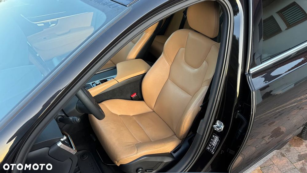 Volvo S90 D4 Momentum - 29