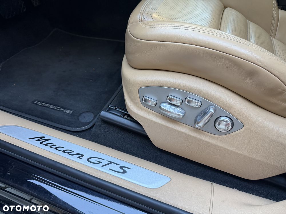 Porsche Macan GTS PDK - 30