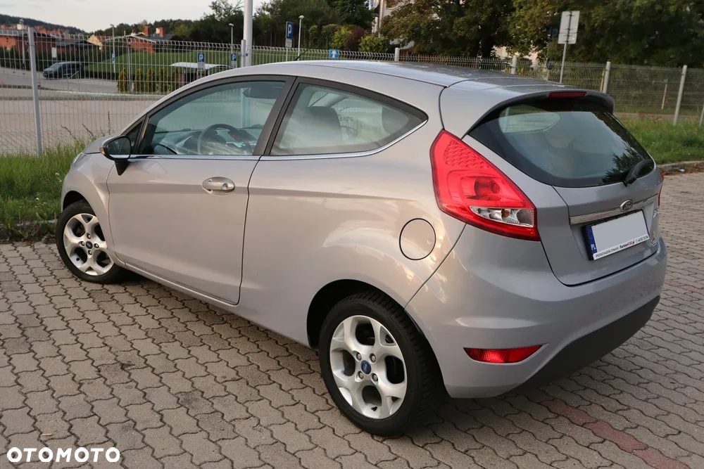 Ford Fiesta - 9