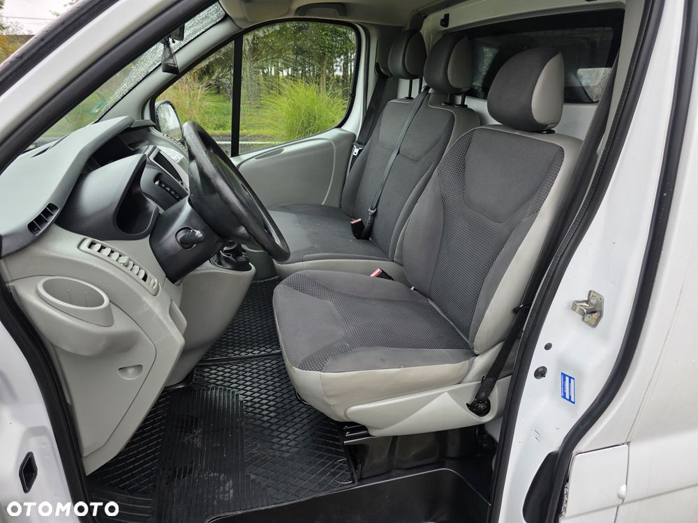 Opel Vivaro - 16