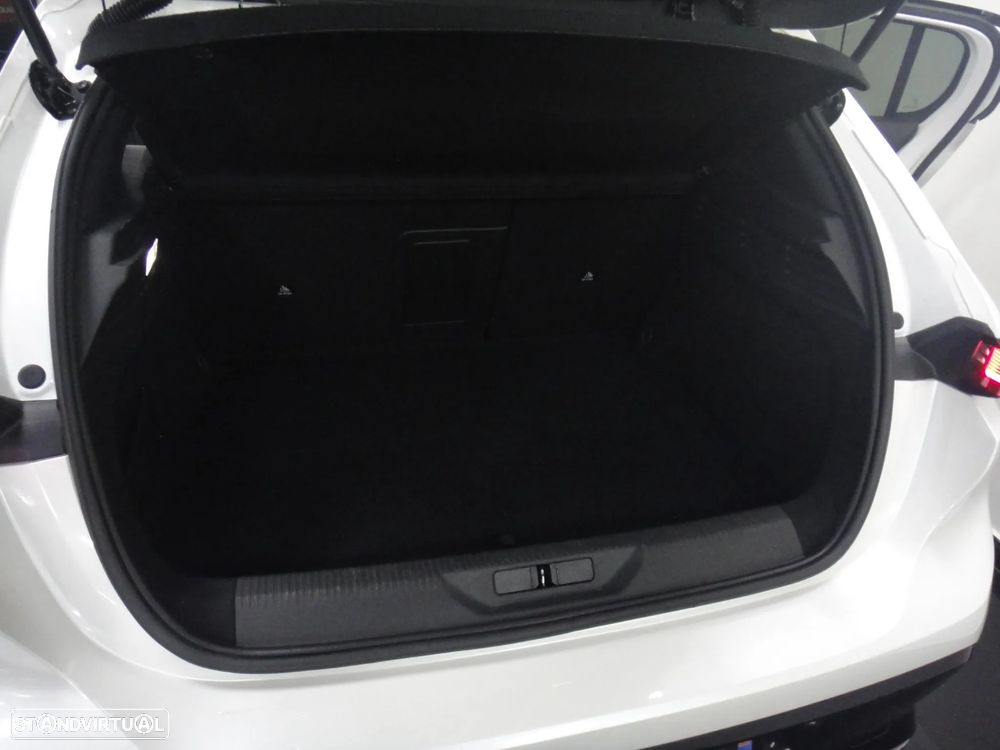 Peugeot 308 180 e-EAT8 GT - 19