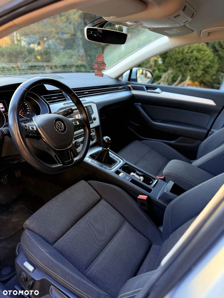 Volkswagen Passat 2.0 TDI (BlueMotion Technology) Comfortline - 8