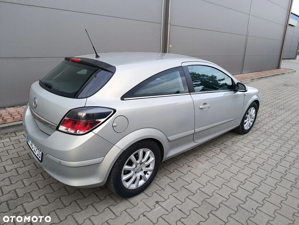 Opel Astra 1.6 Sport - 21