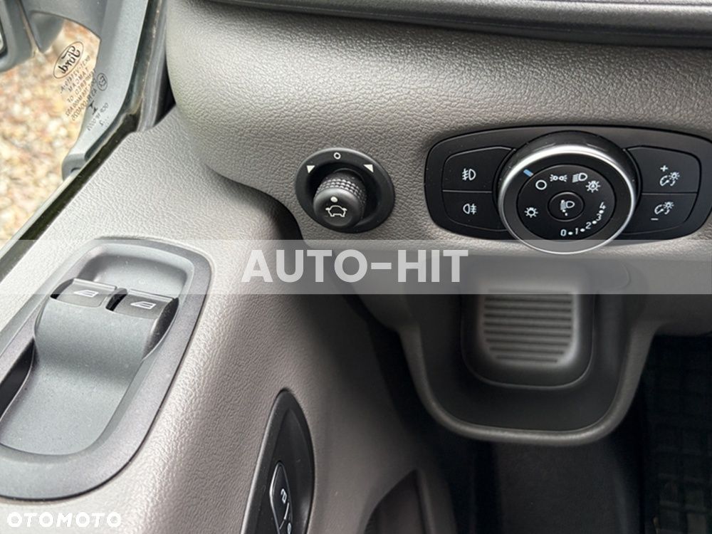 Ford Transit - 18