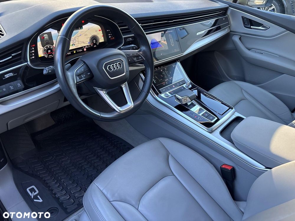 Audi Q7 - 16