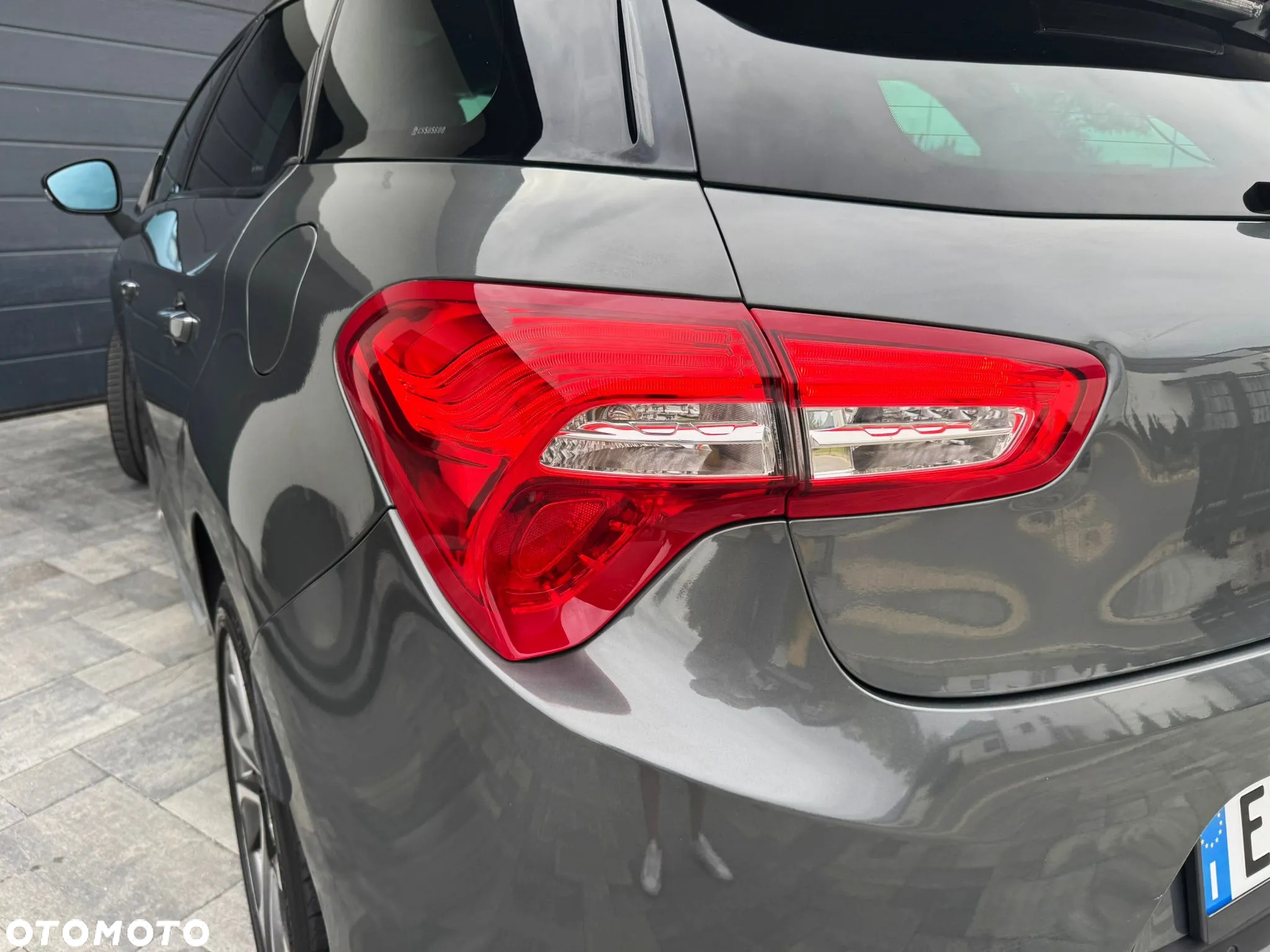 Citroën DS5 2.0 HDi SportChic - 23