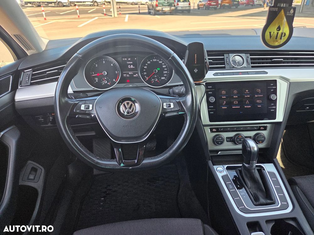 Volkswagen Passat - 6