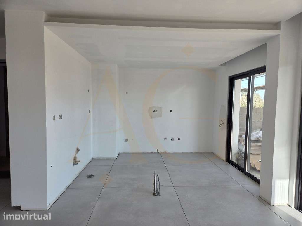 Apartamento T2 rés-do-chão com piscina e jardim privativos em Tavira - Grande imagem: 5/16