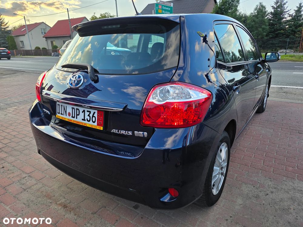 Toyota Auris 1.8 HSD Luna - 5