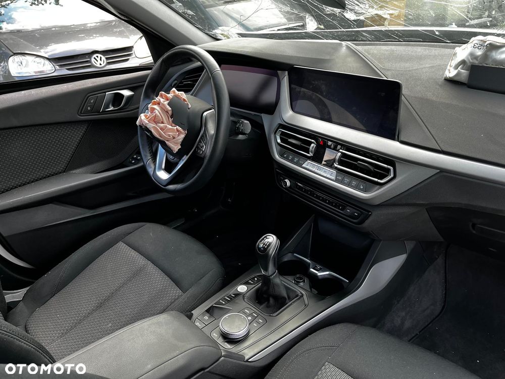 BMW Seria 1 118i - 18