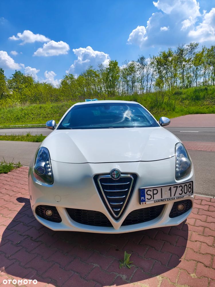 Alfa Romeo Giulietta 2.0 JTDM Distinctive - 2