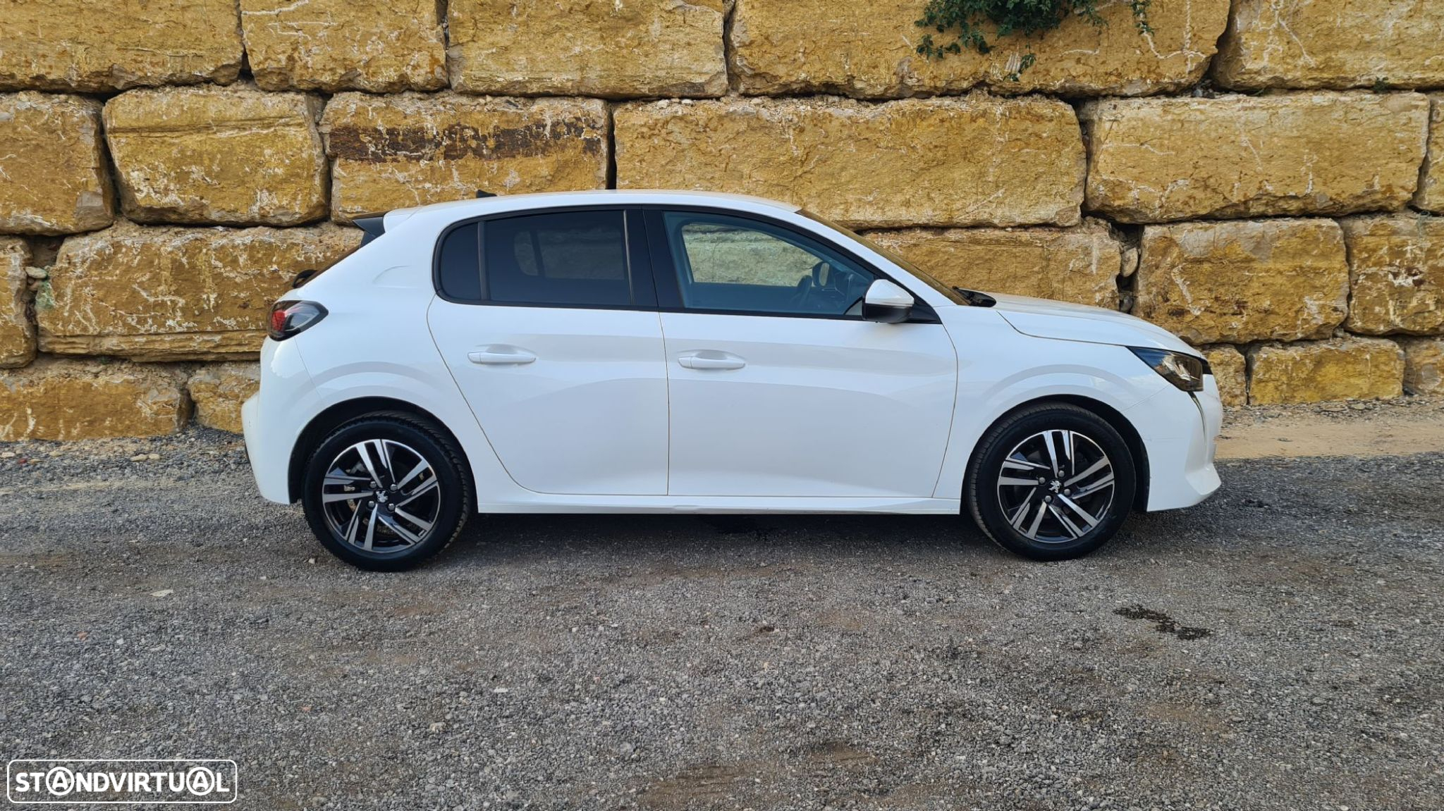 Peugeot 208 1.5 BlueHDi Allure - 4