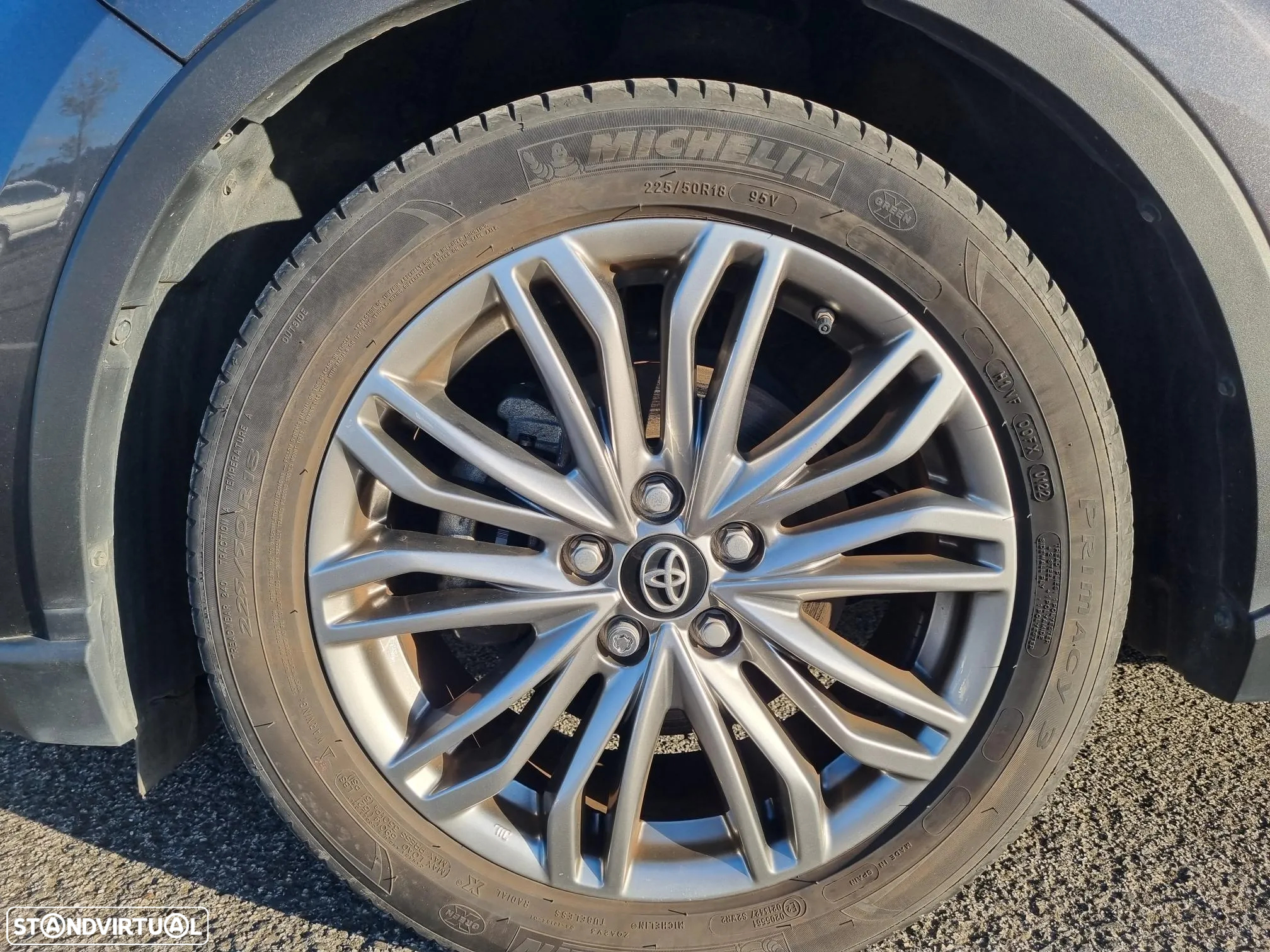 Toyota C-HR 1.8 Hybrid Exclusive+P.Luxury - 17