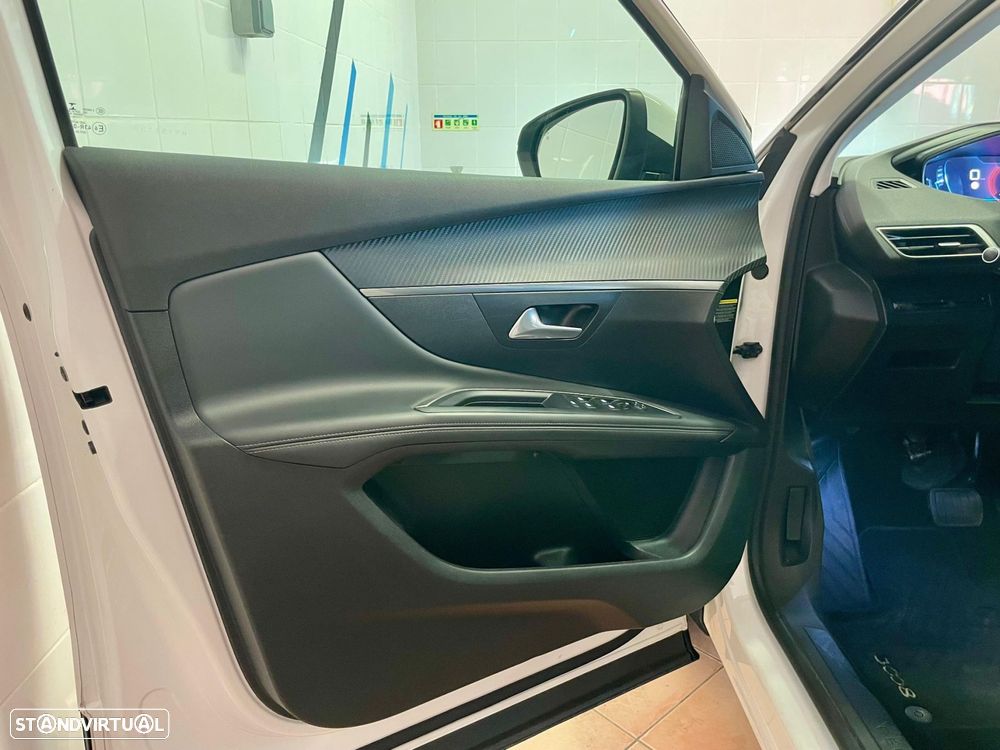 Peugeot 3008 1.2 PureTech Allure EAT6 - 14