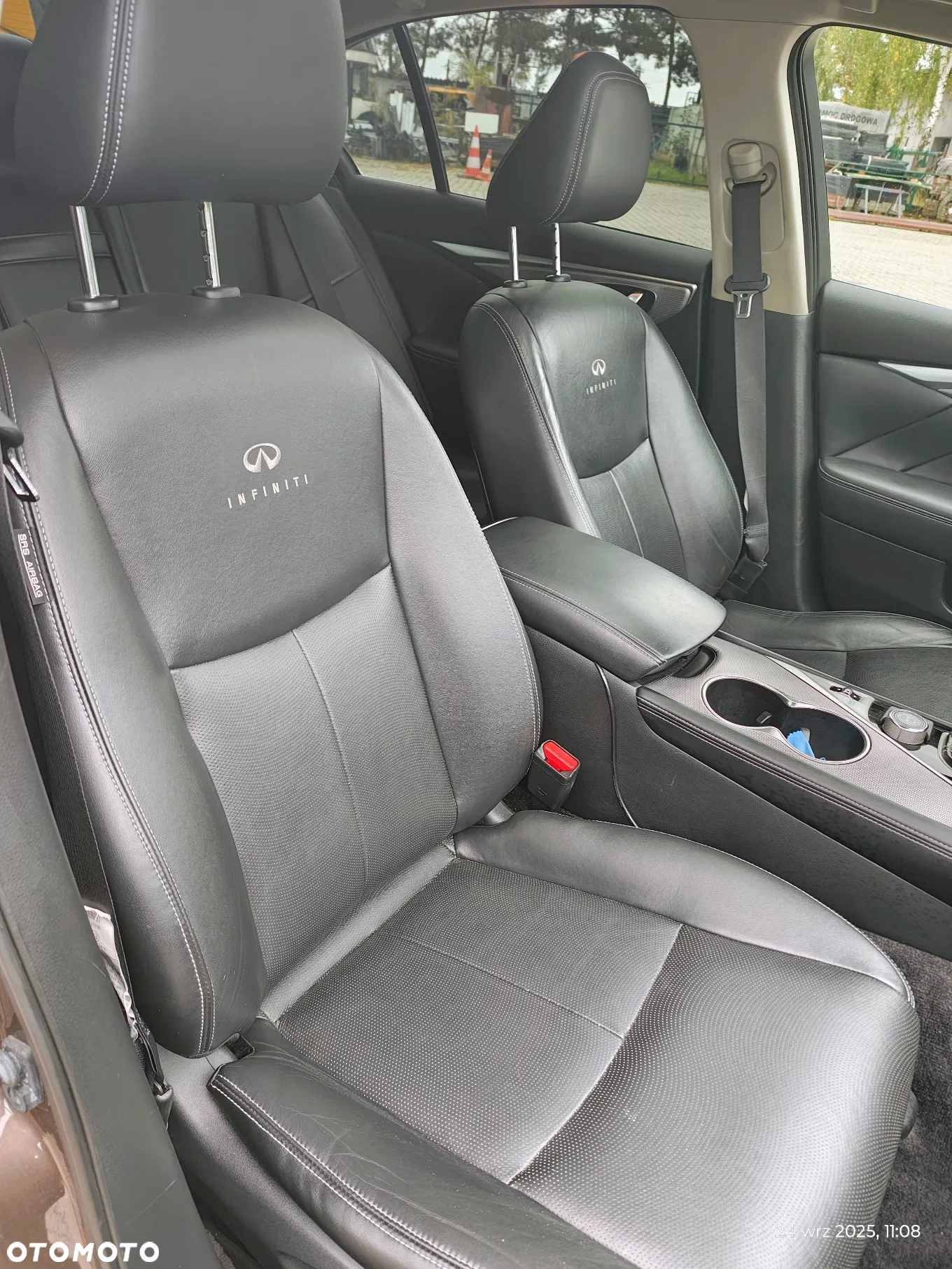 Infiniti Q50 2.2d - 26
