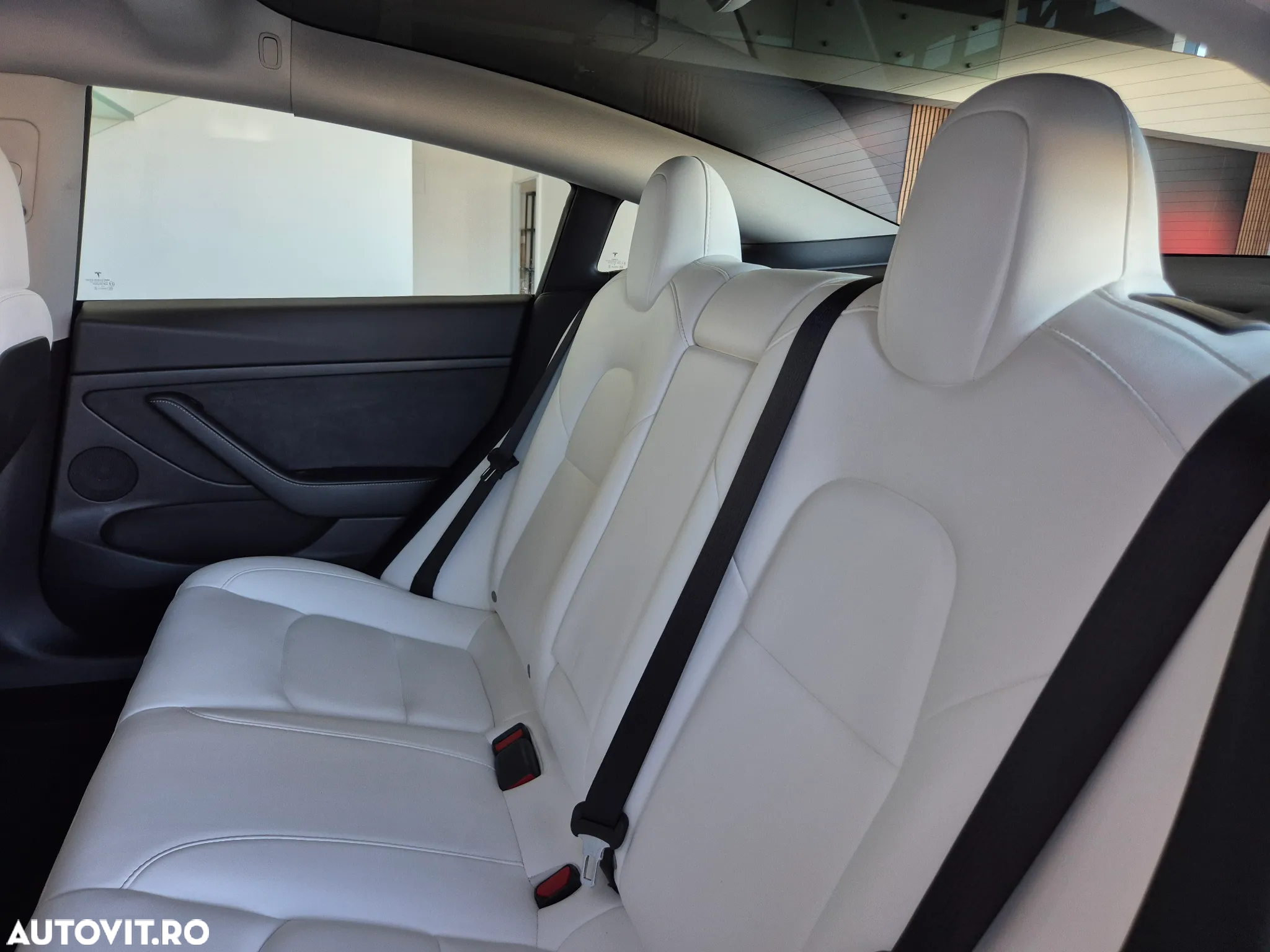Tesla Model 3 Langstreckenbatterie Allradantrieb Dual Motor - 10