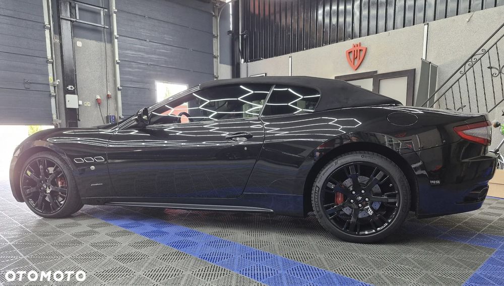 Maserati GranCabrio - 17
