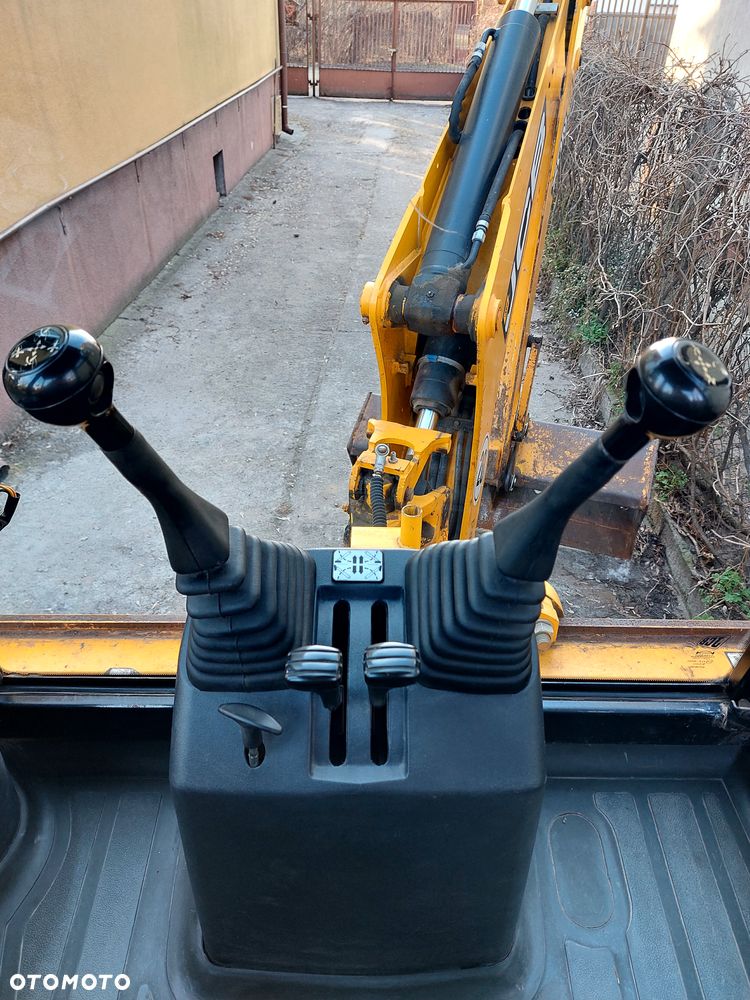 JCB 2CX 4WS - 16