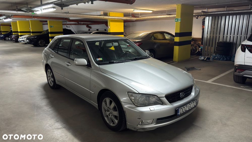 Lexus IS 200 SC Elegance - 2