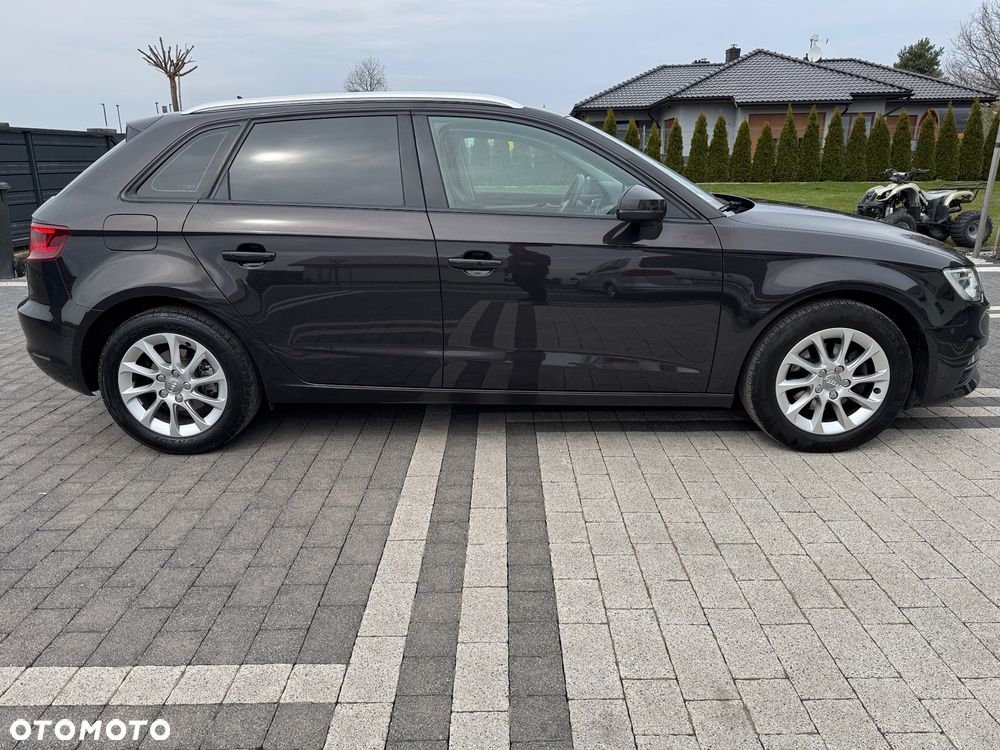 Audi A3 Sportback - 11