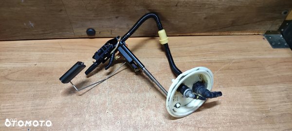 Pływak czujnik poziomu paliwa BMW e60 e61 2,5d 3,0d  6765849