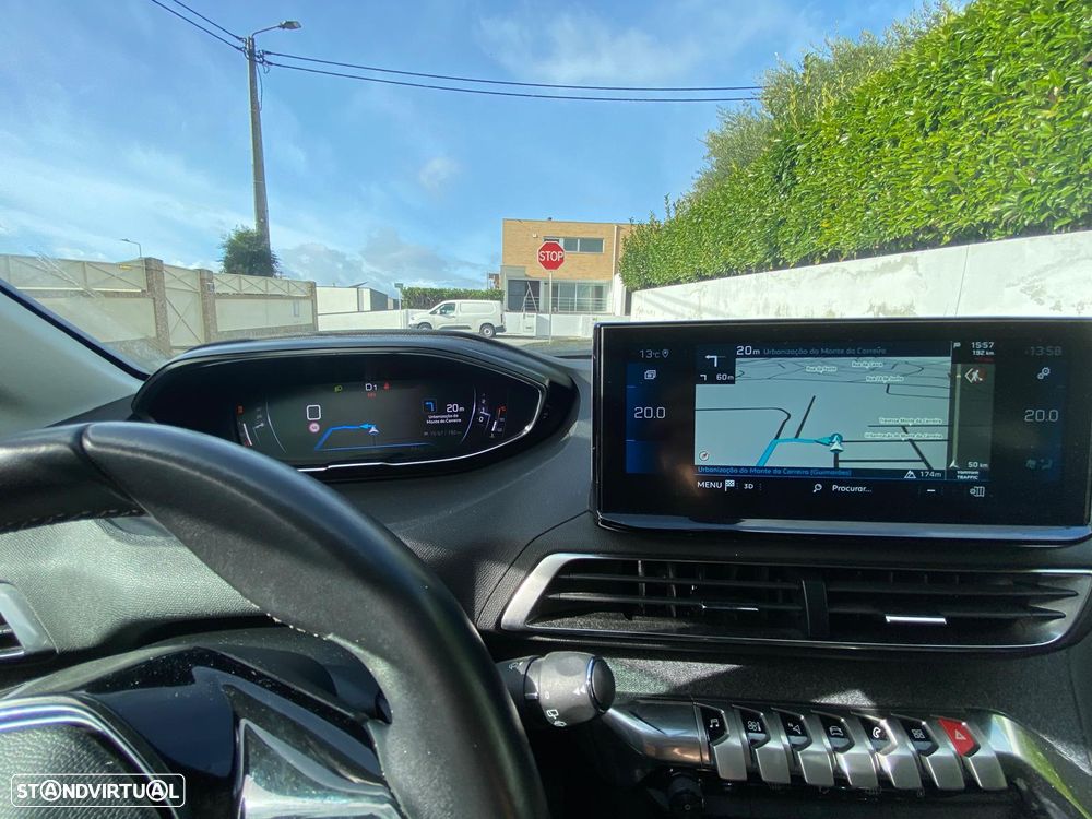 Peugeot 3008 1.2 PureTech Allure Pack EAT8 - 9