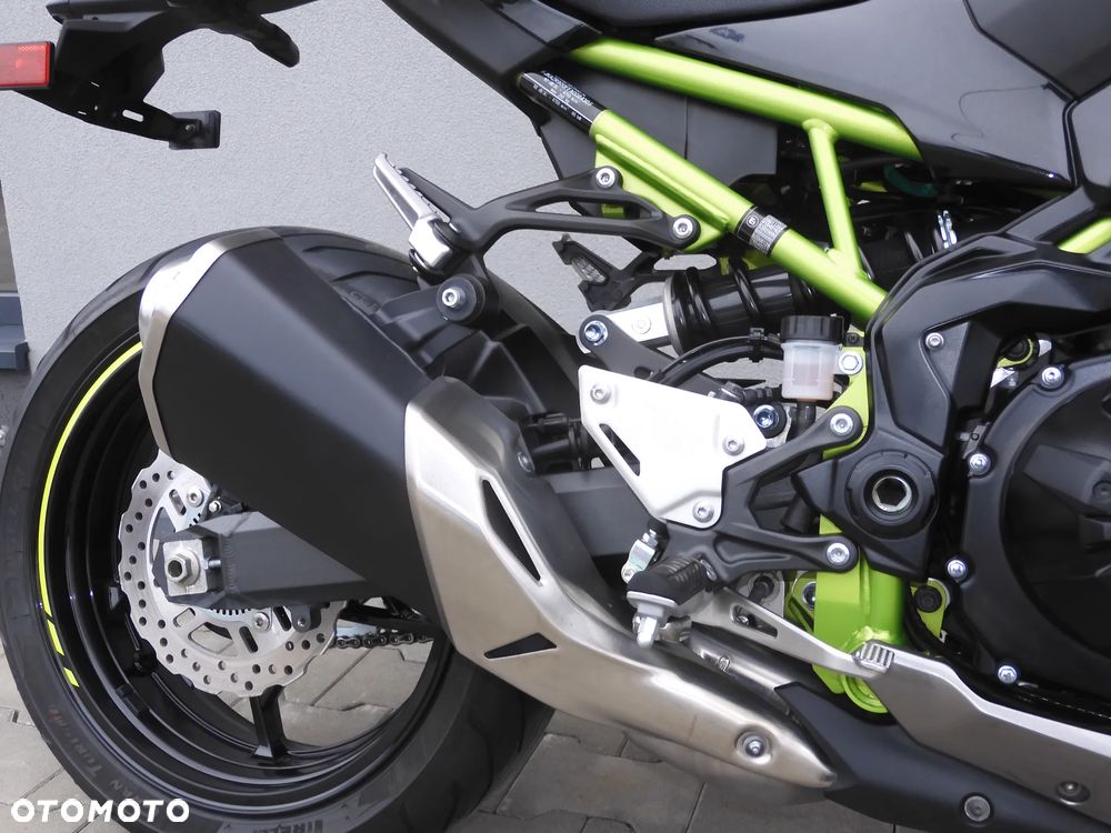 Kawasaki Z 900 - 8