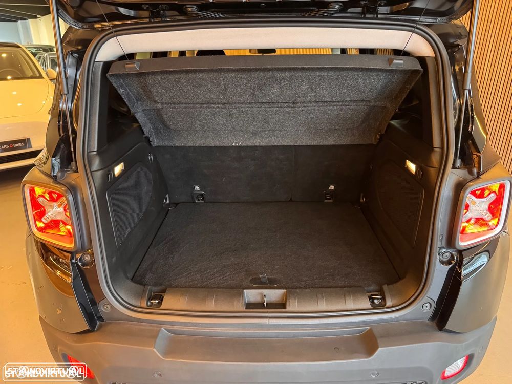 Jeep Renegade 1.6 MJD Limited - 9