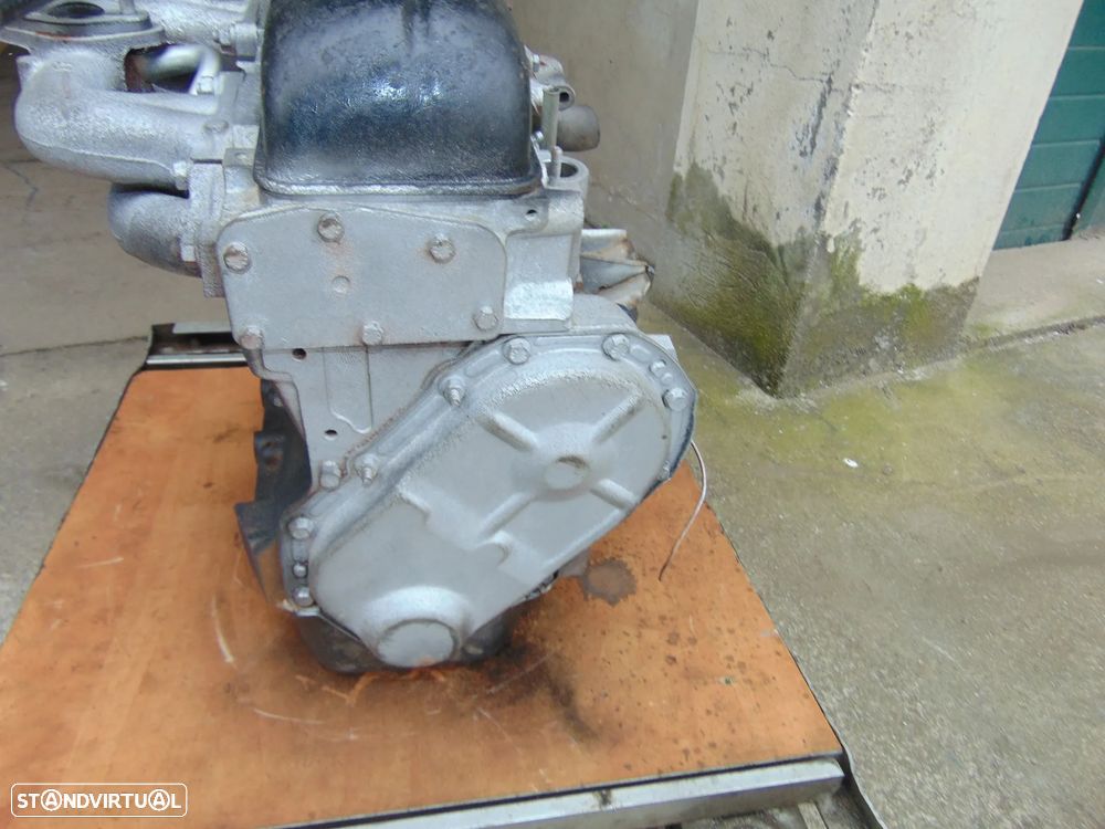 Renault 4L motor - 8