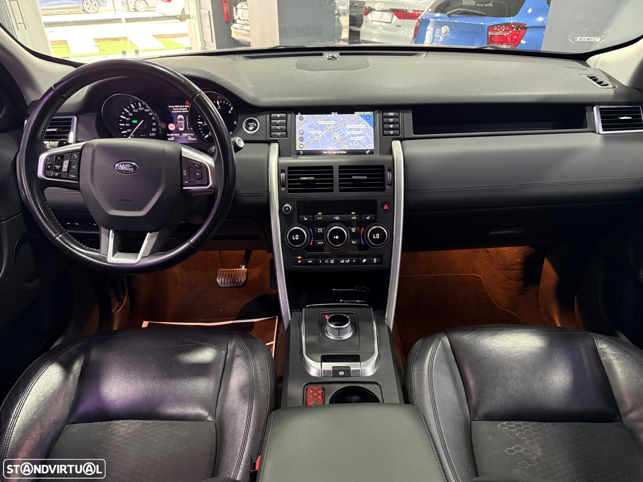 Land Rover Discovery Sport 2.0 TD4 HSE Auto - 24