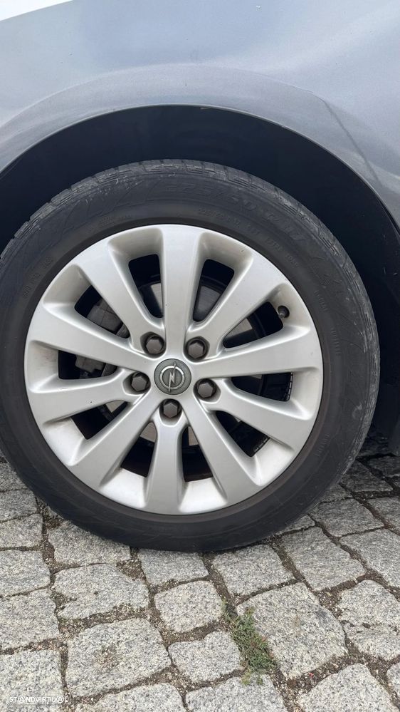 Opel Astra Sports Tourer - 11