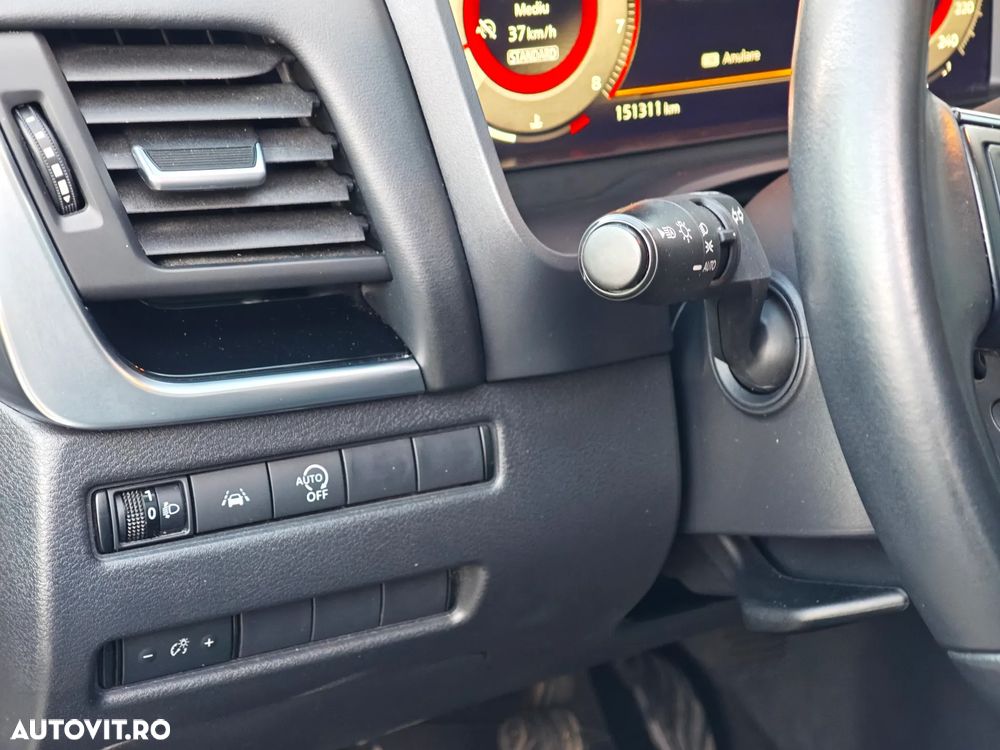 Nissan Qashqai 1.3 DIG-T TEKNA - 13