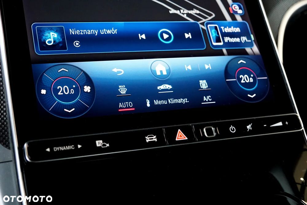 Mercedes-Benz Klasa C 180 9G-TRONIC AMG Line - 36